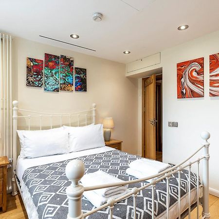 Tower Bridge 2Br Apartment For 6 With Terrace Лондон Екстер'єр фото