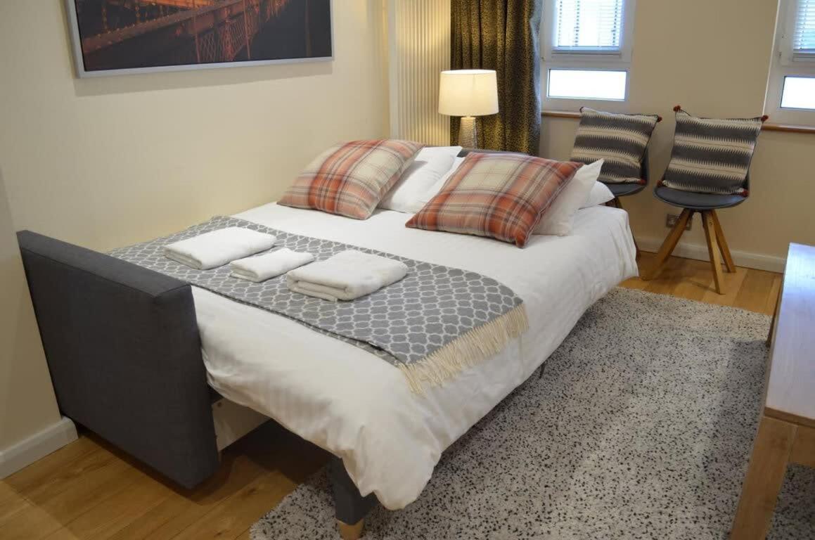 Tower Bridge 2Br Apartment For 6 With Terrace Лондон Екстер'єр фото