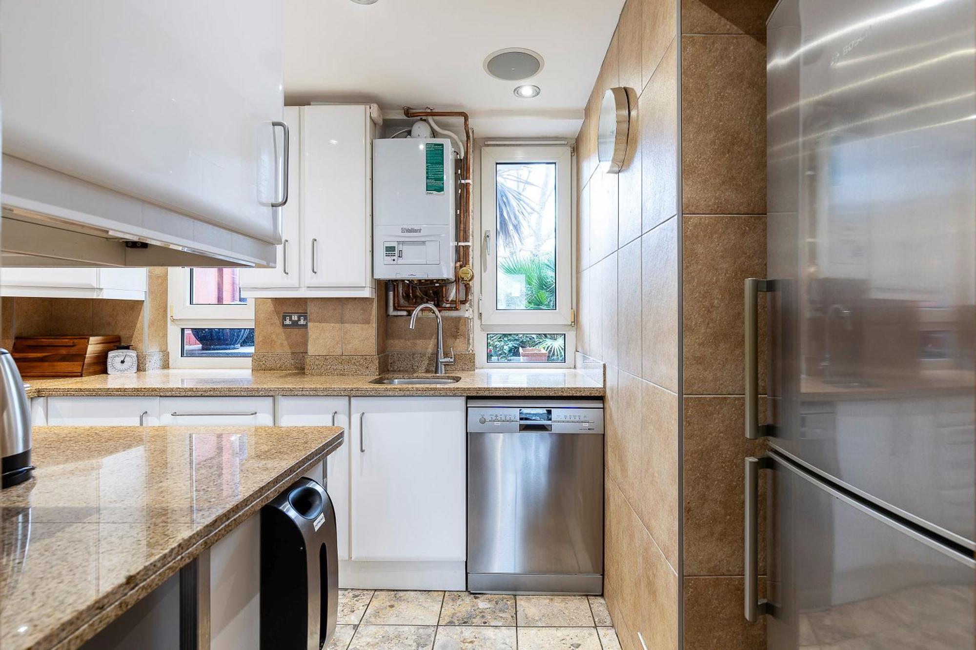 Tower Bridge 2Br Apartment For 6 With Terrace Лондон Екстер'єр фото