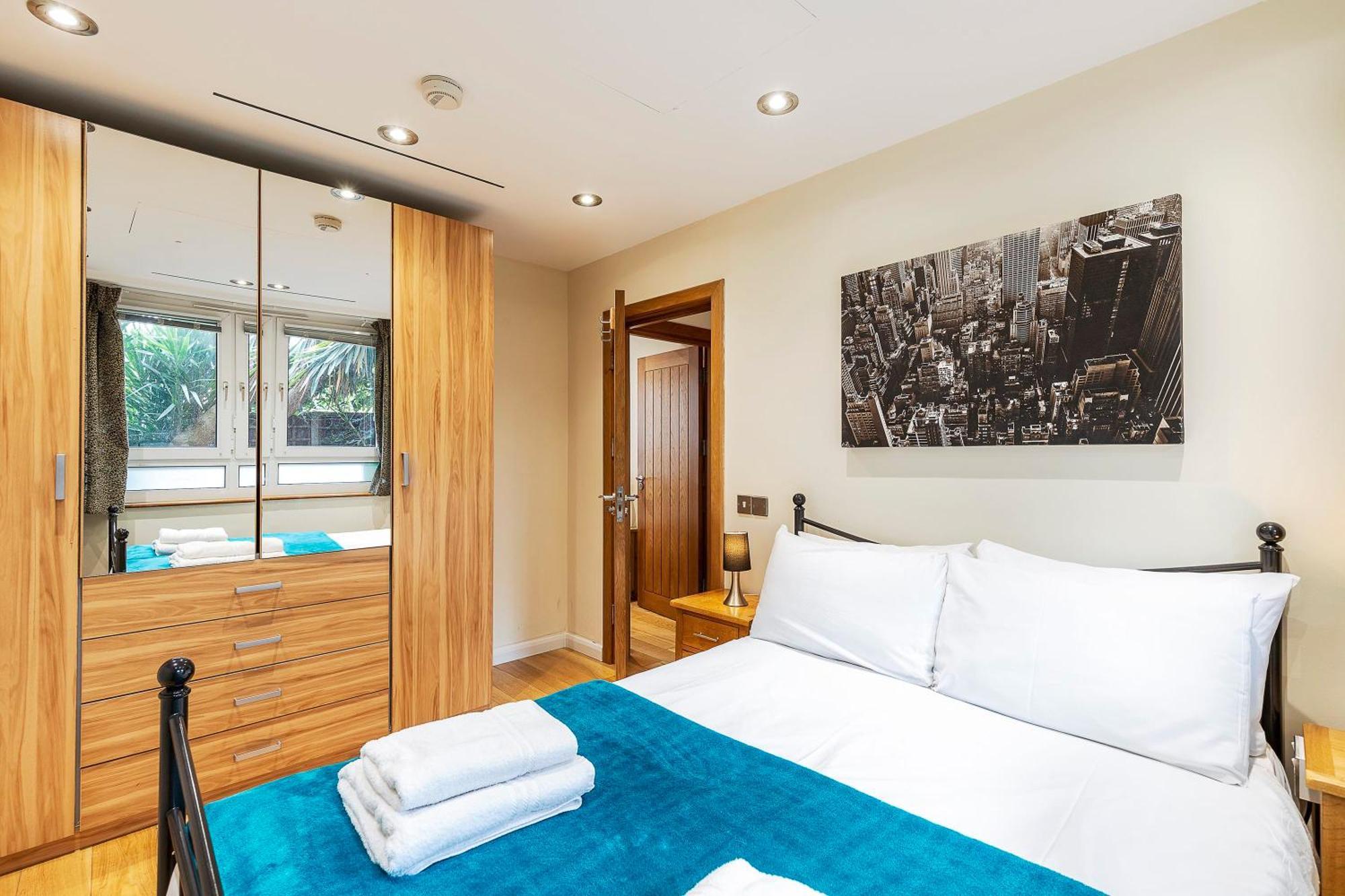 Tower Bridge 2Br Apartment For 6 With Terrace Лондон Екстер'єр фото